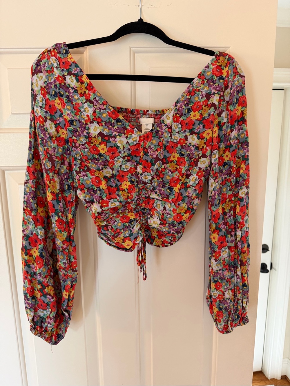 H&M Multi-Color Floral Tie-Front Crop Top